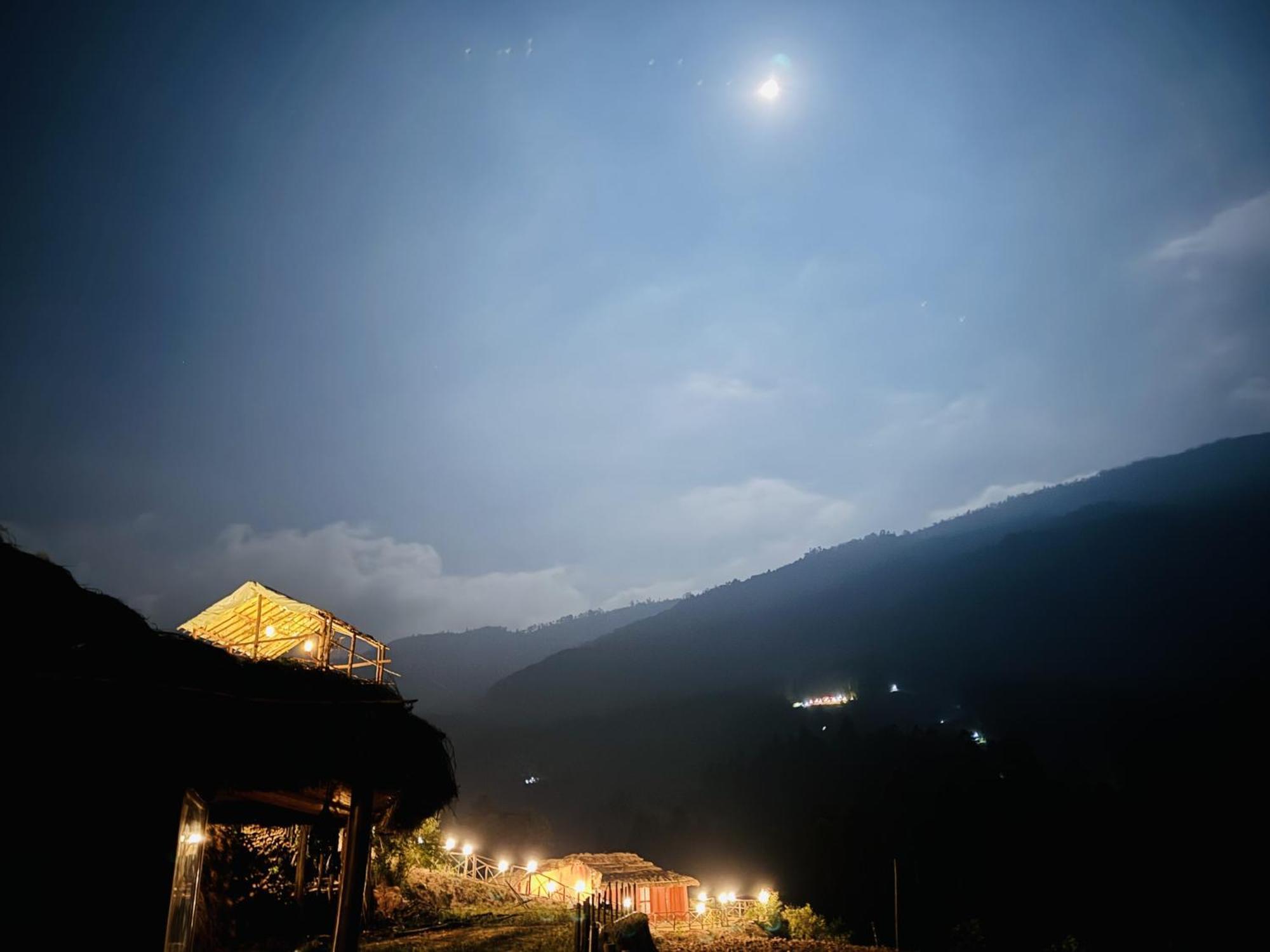 Eucalia Glamps- लक्जरी तम्बू Vattavada