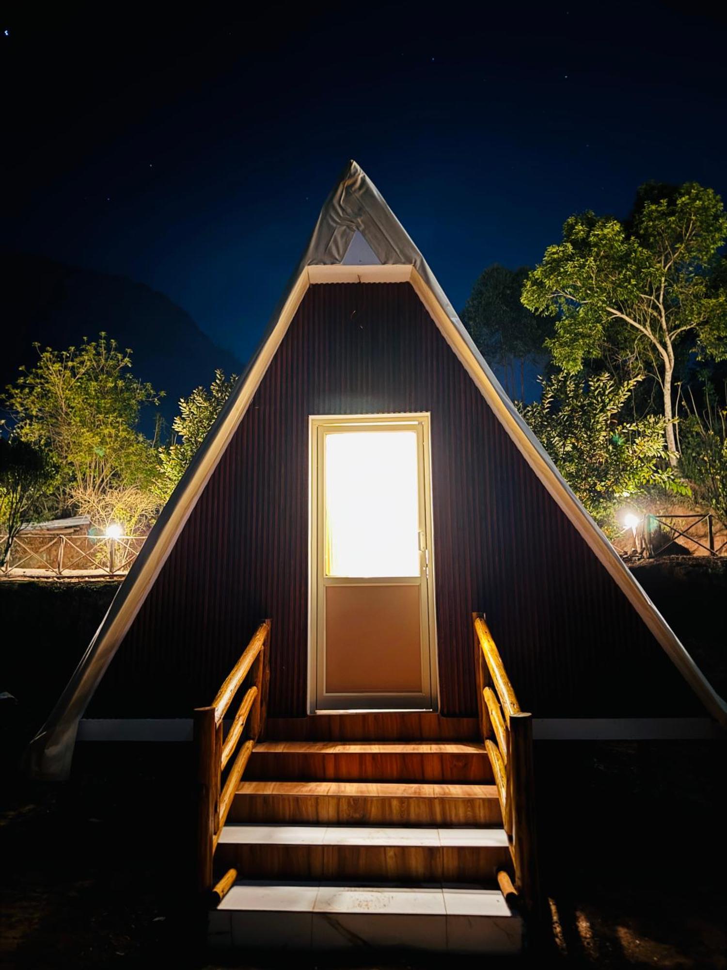 Eucalia Glamps- Luxury tent *
